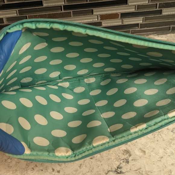 Chevron print Laptop/Chromebook sleeve case. - Picture 7 of 10